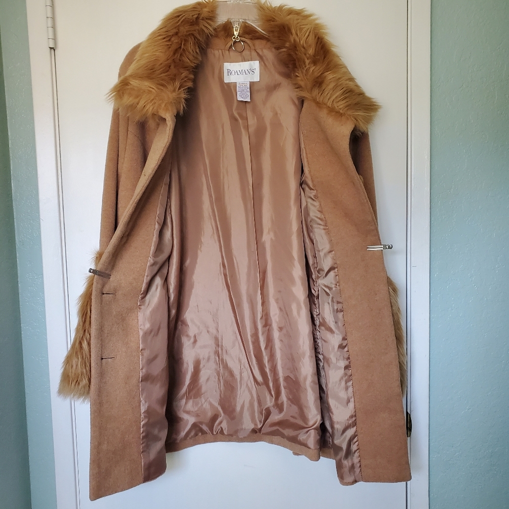 Roaman's Women's Wool Blend  Camel Coat Mob WifeFaux Fur Collar and Cuffs 18W - Picture 4 of 10